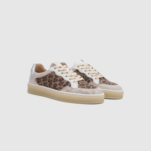 WENDY Low-Top Sneaker
