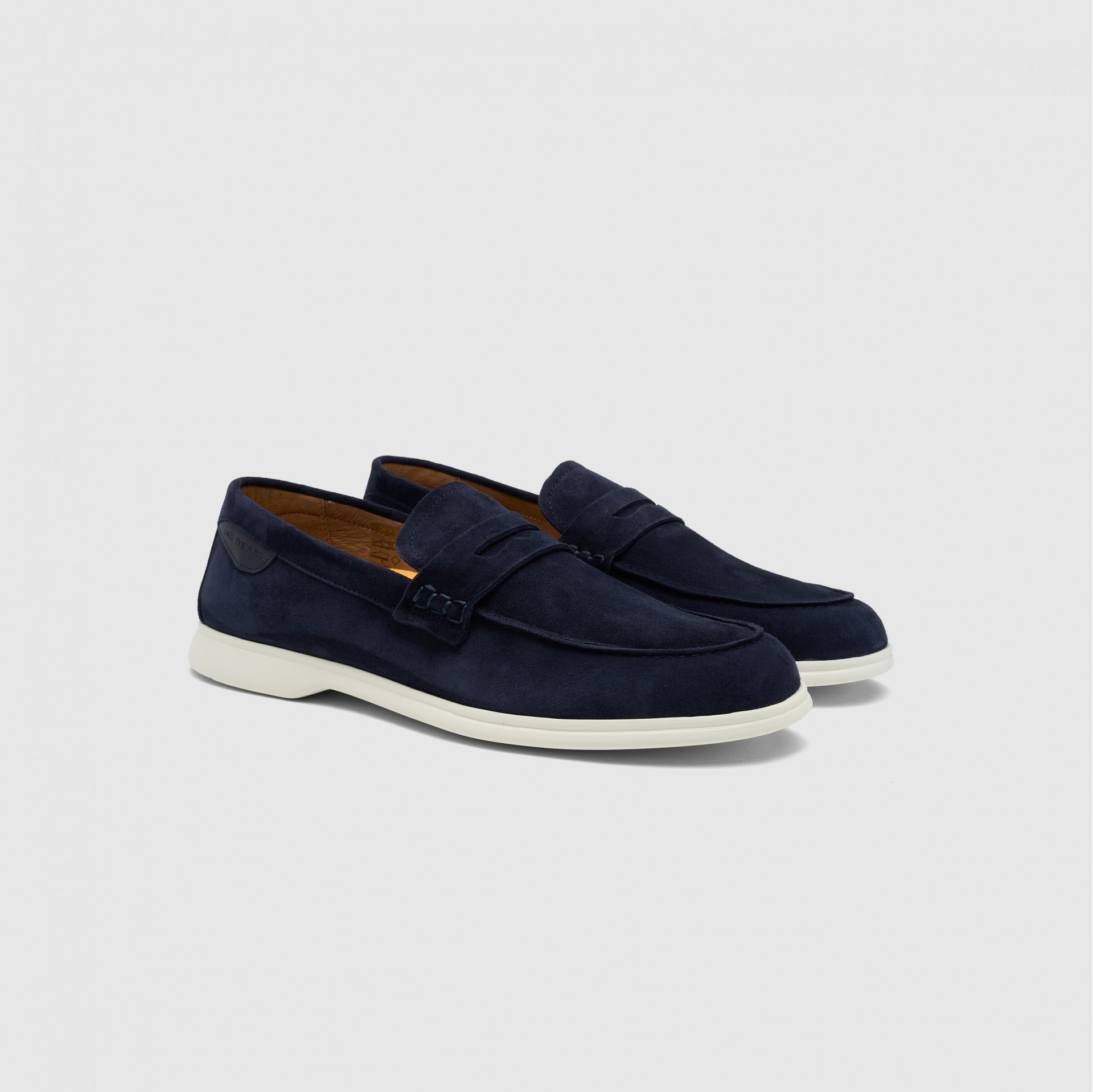 DAN Suede Penny Loafer