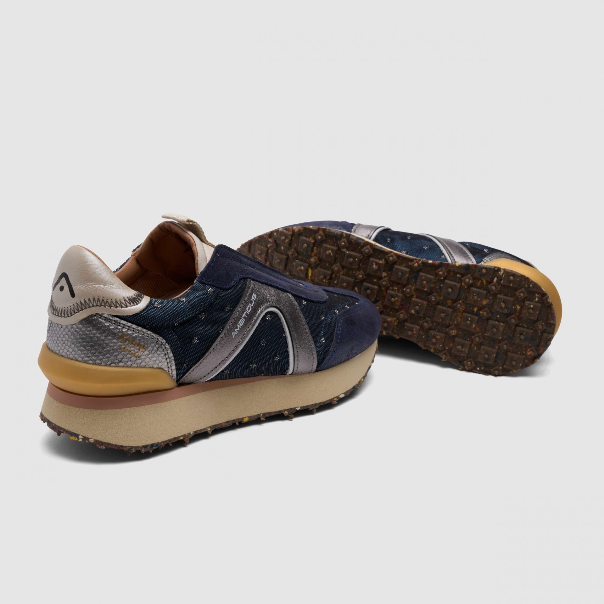 RHOME W Retro Runner