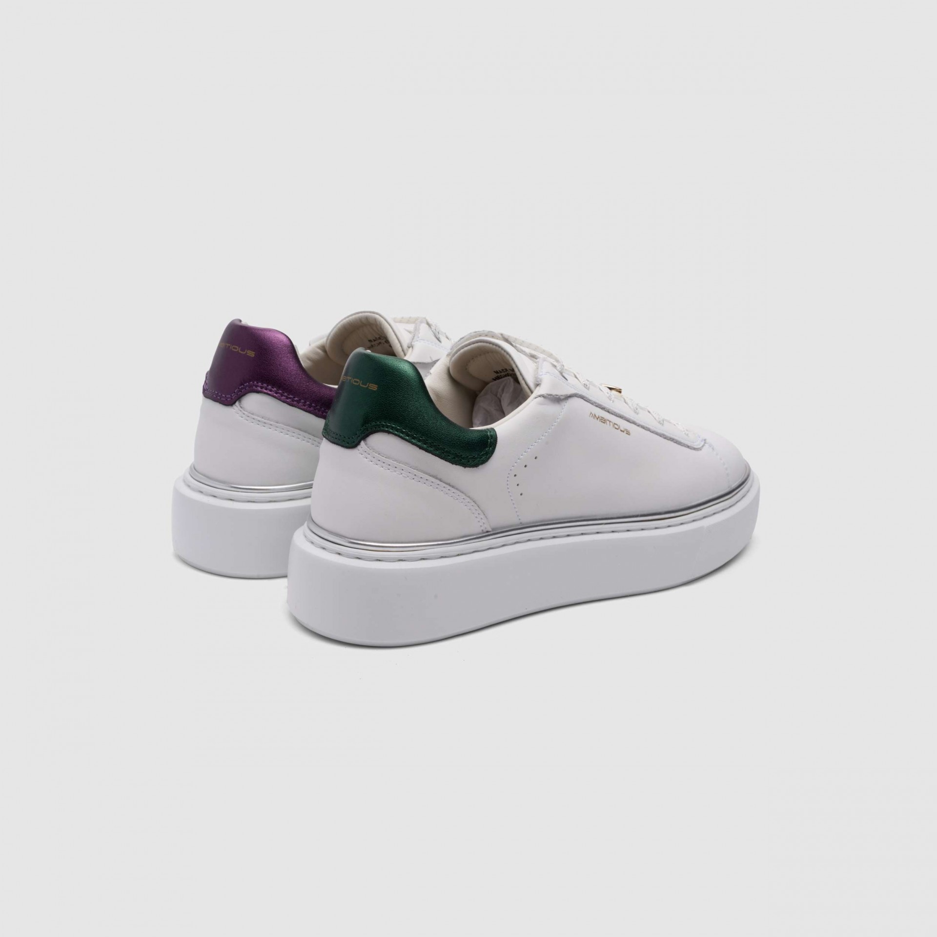 Bozelady Low-Top Sneaker