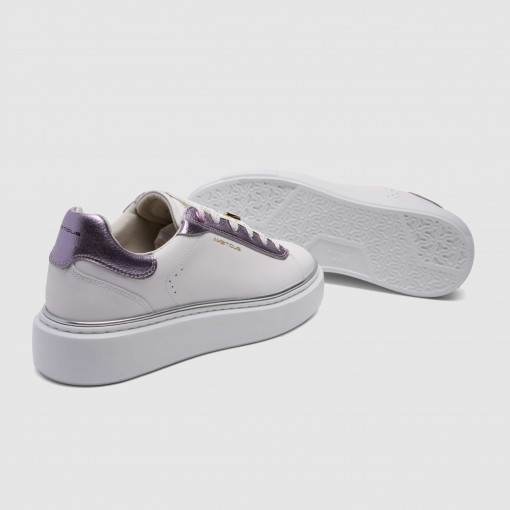 Bozelady Low-Top Sneaker Bozelady Low-Top Sneaker