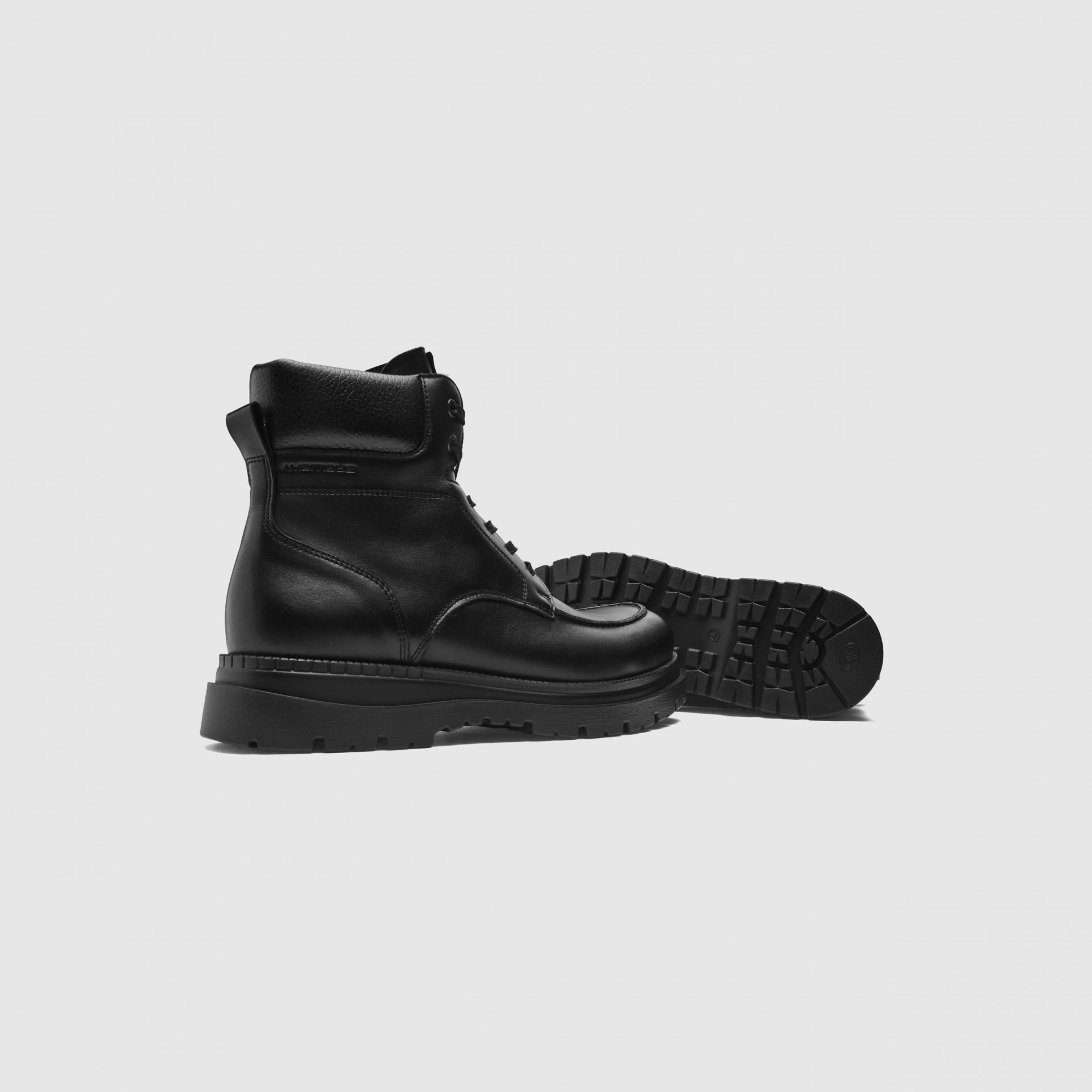 BRADY Lace-Up Boot