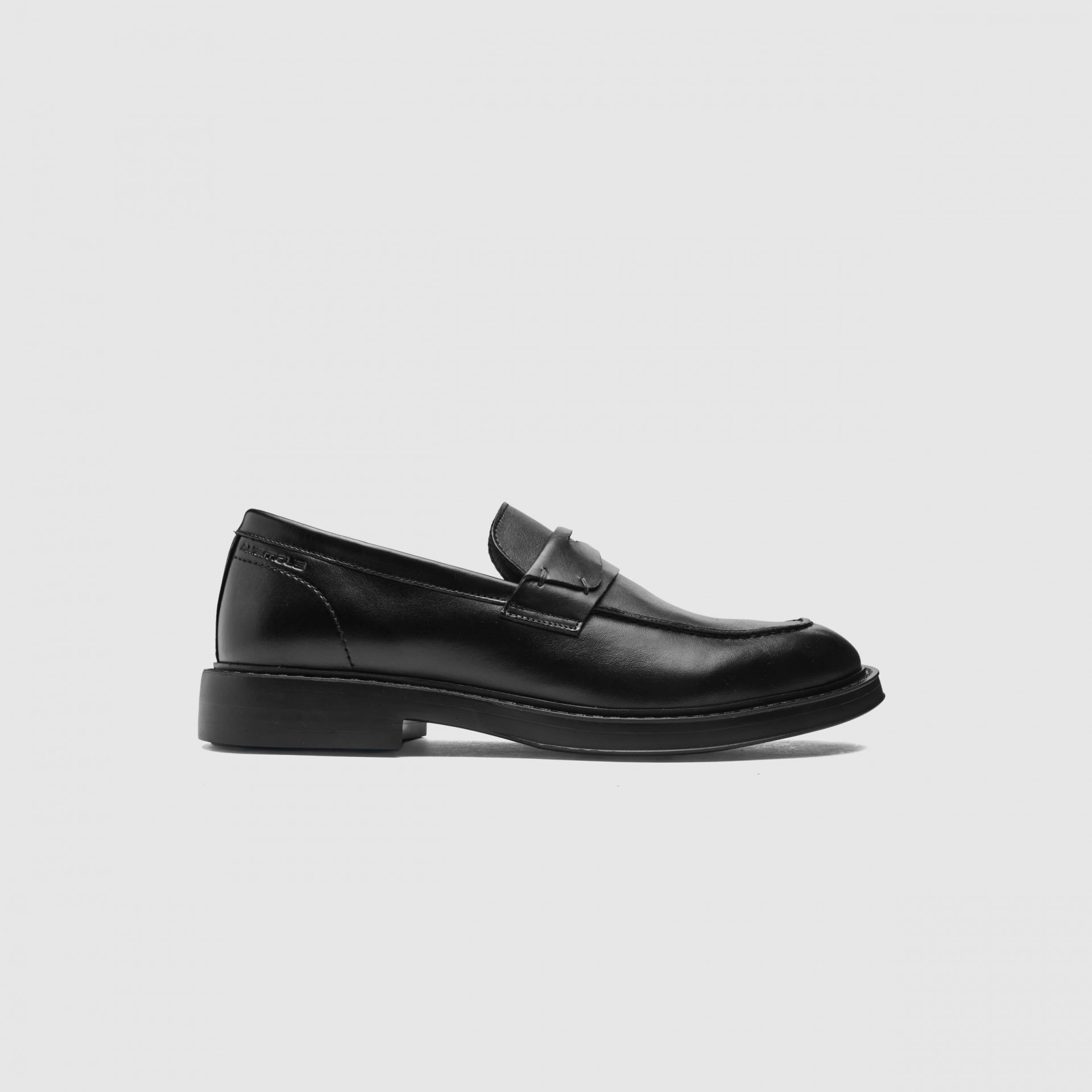SMART Loafer