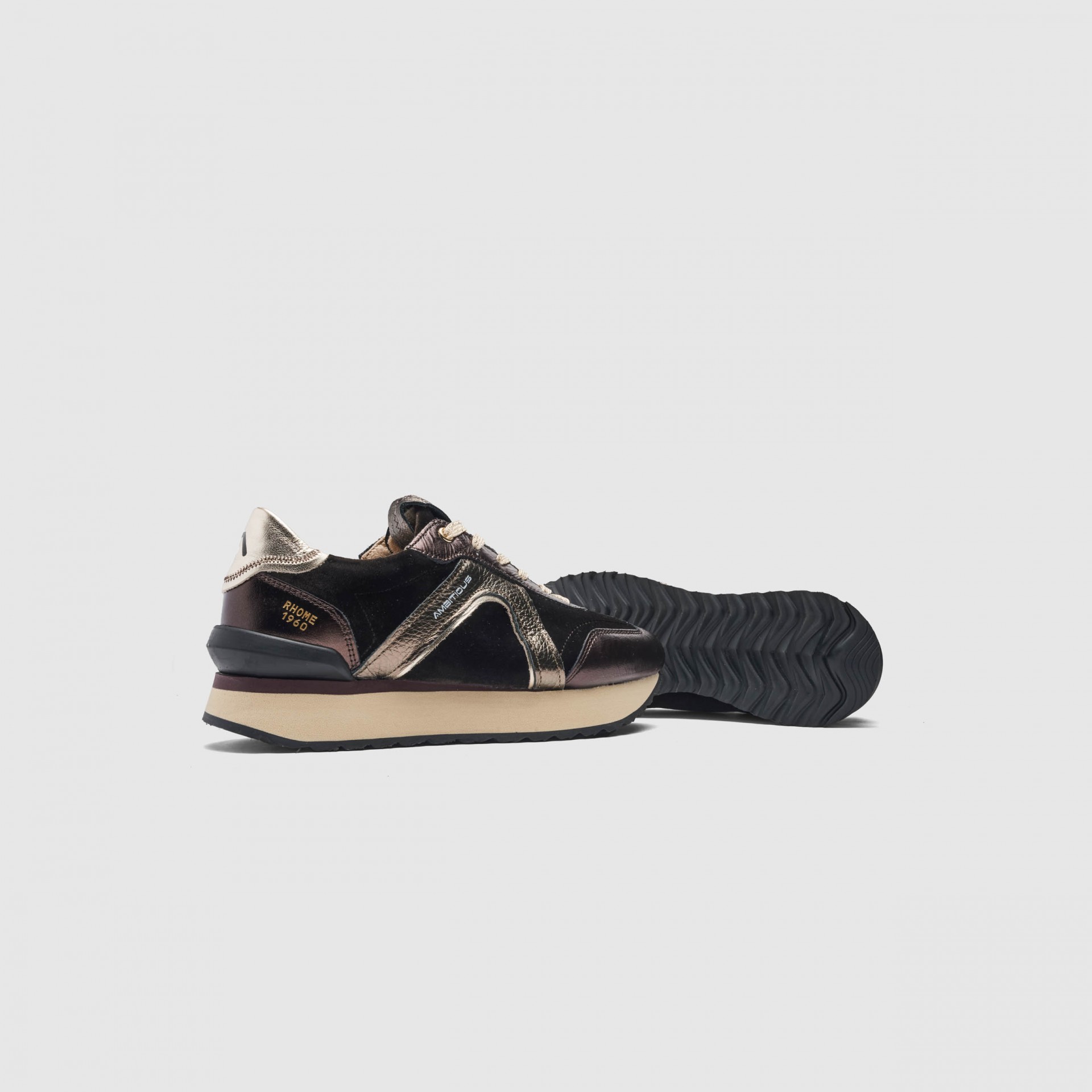 RHOME W Retro Runner