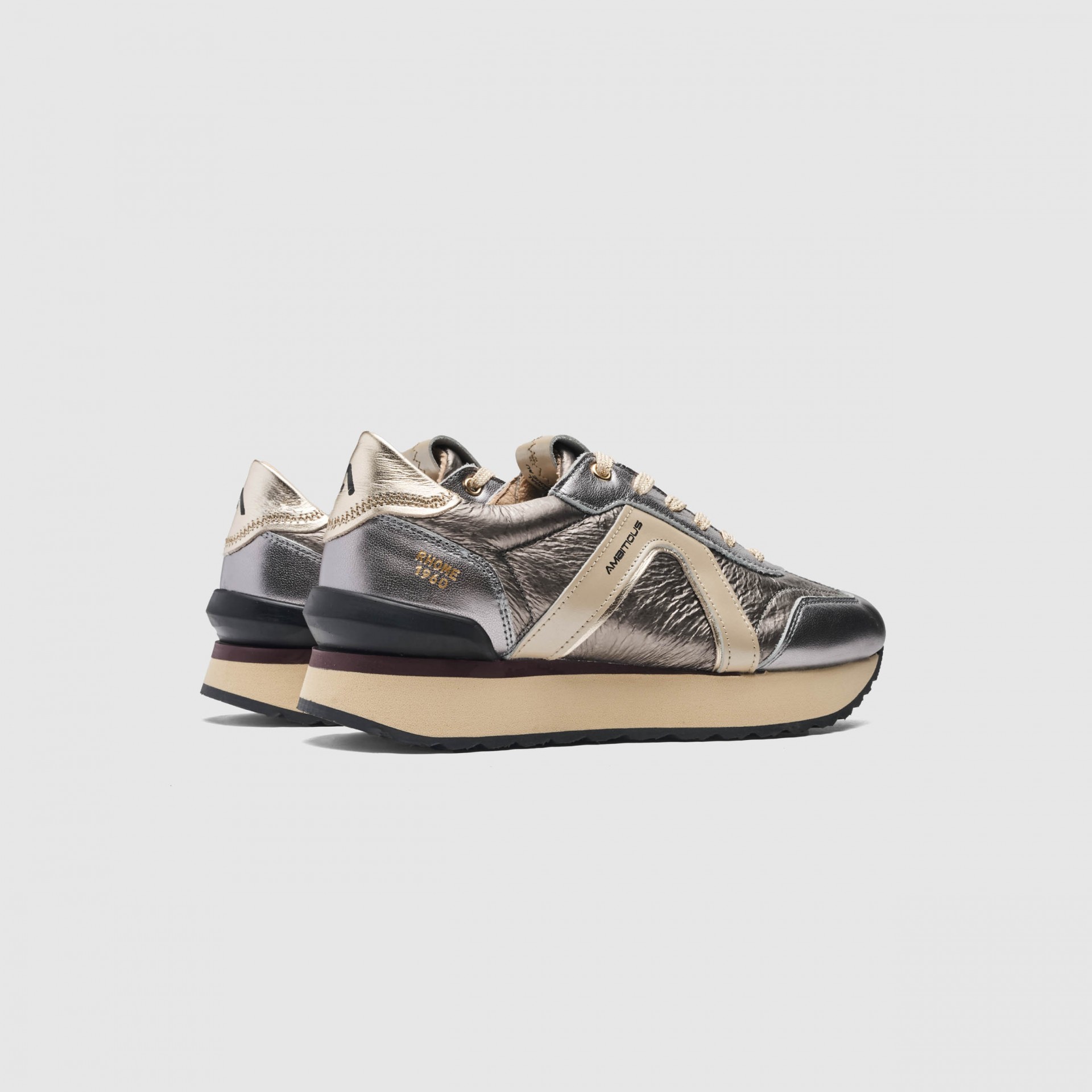 RHOME W Retro Runner