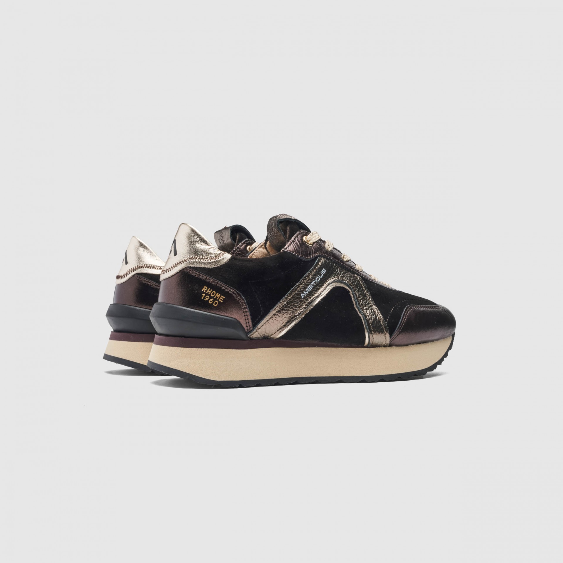 RHOME W Retro Runner