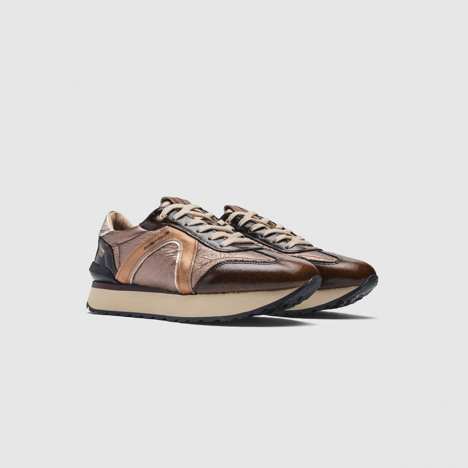 RHOME W Retro Runner