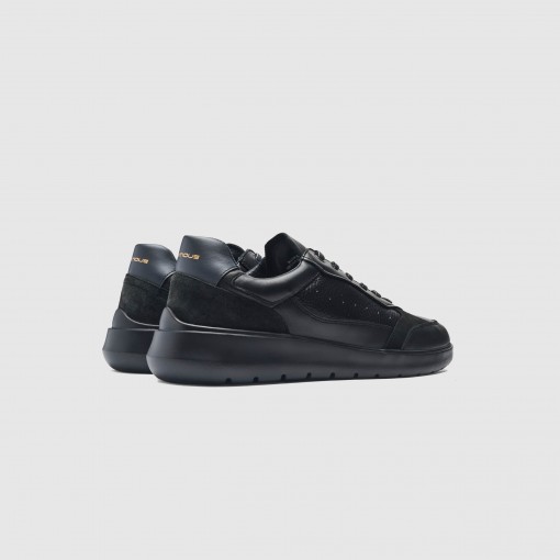 HOVER Comfort Sneaker HOVER Comfort Sneaker
