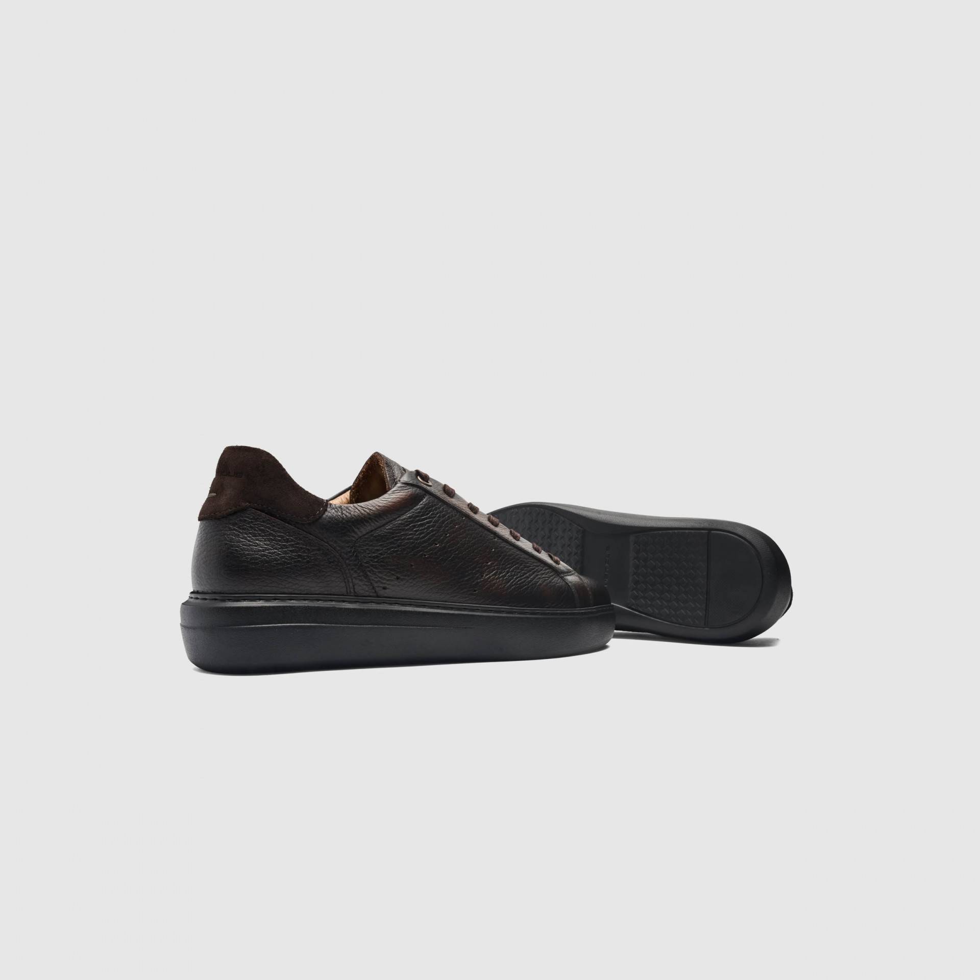 PHOENIX Urban Sneaker