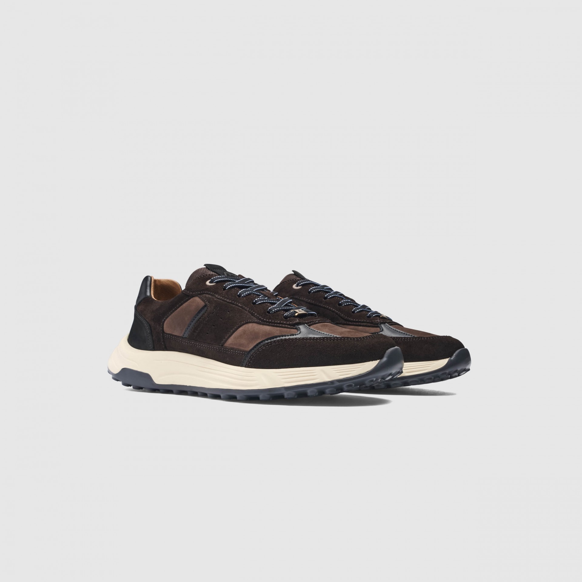 HALL Casual Sneaker