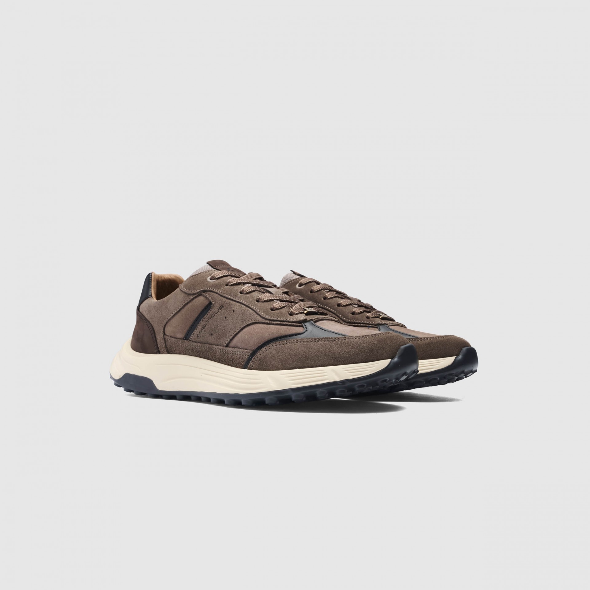 HALL Casual Sneaker
