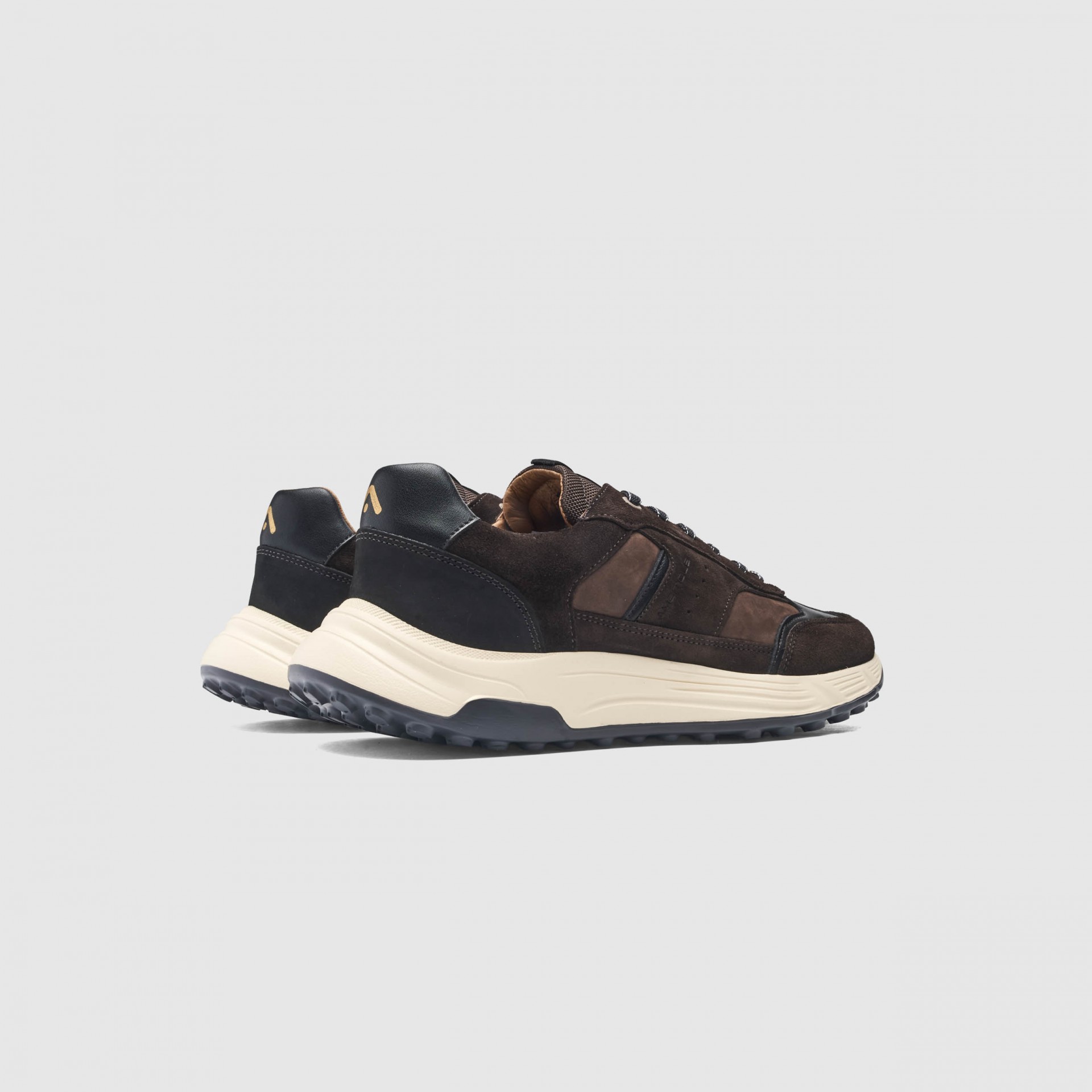 HALL Casual Sneaker