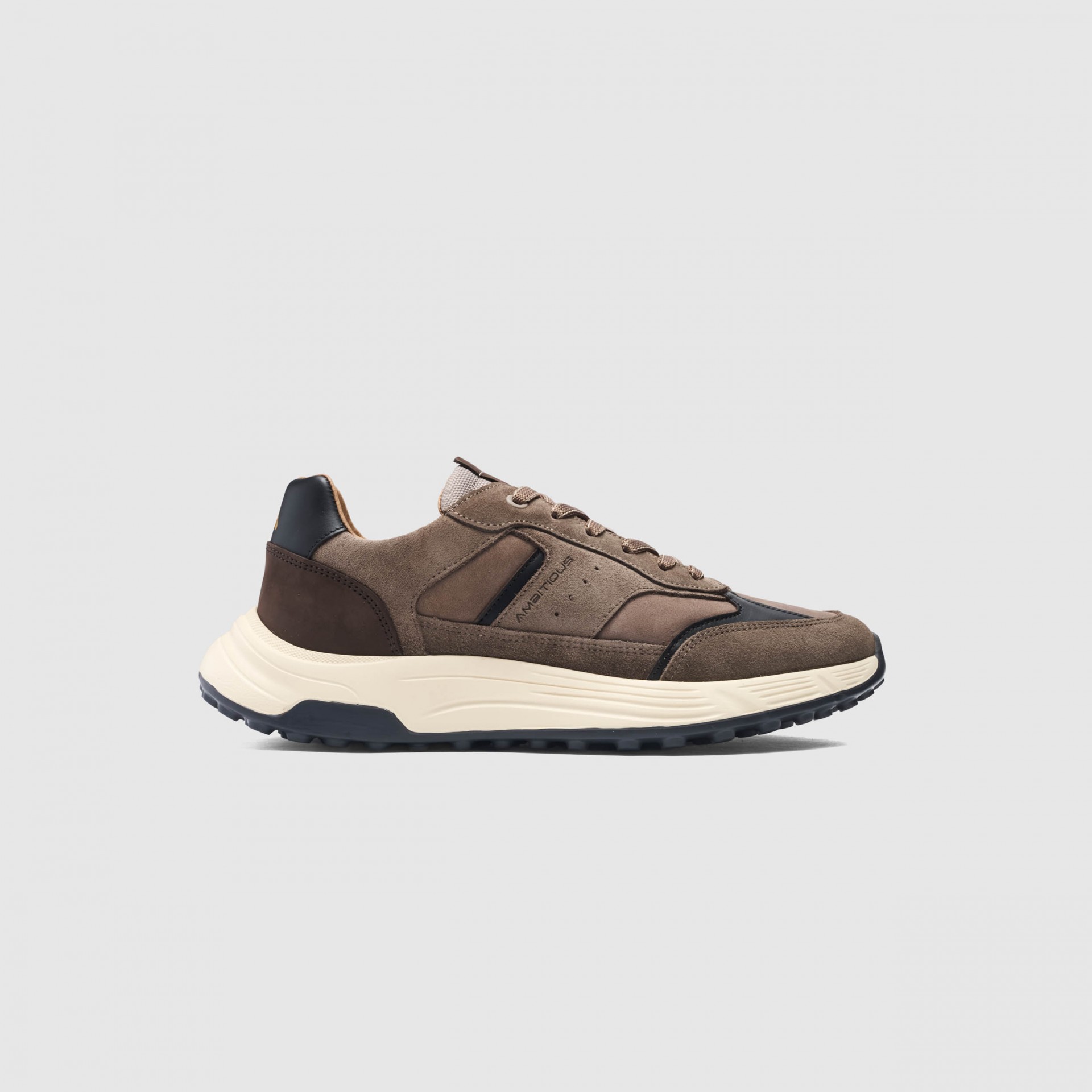 HALL Casual Sneaker