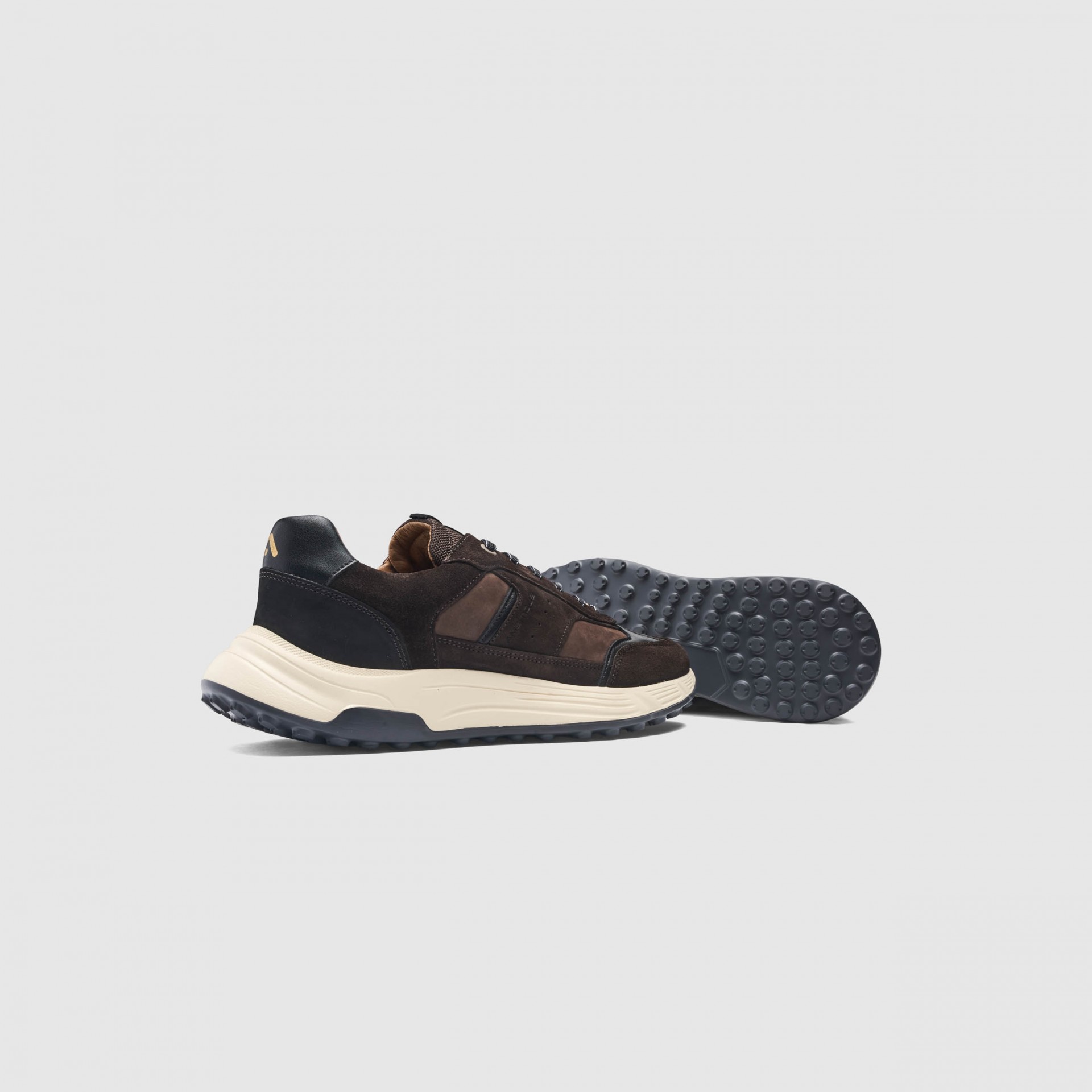 HALL Casual Sneaker