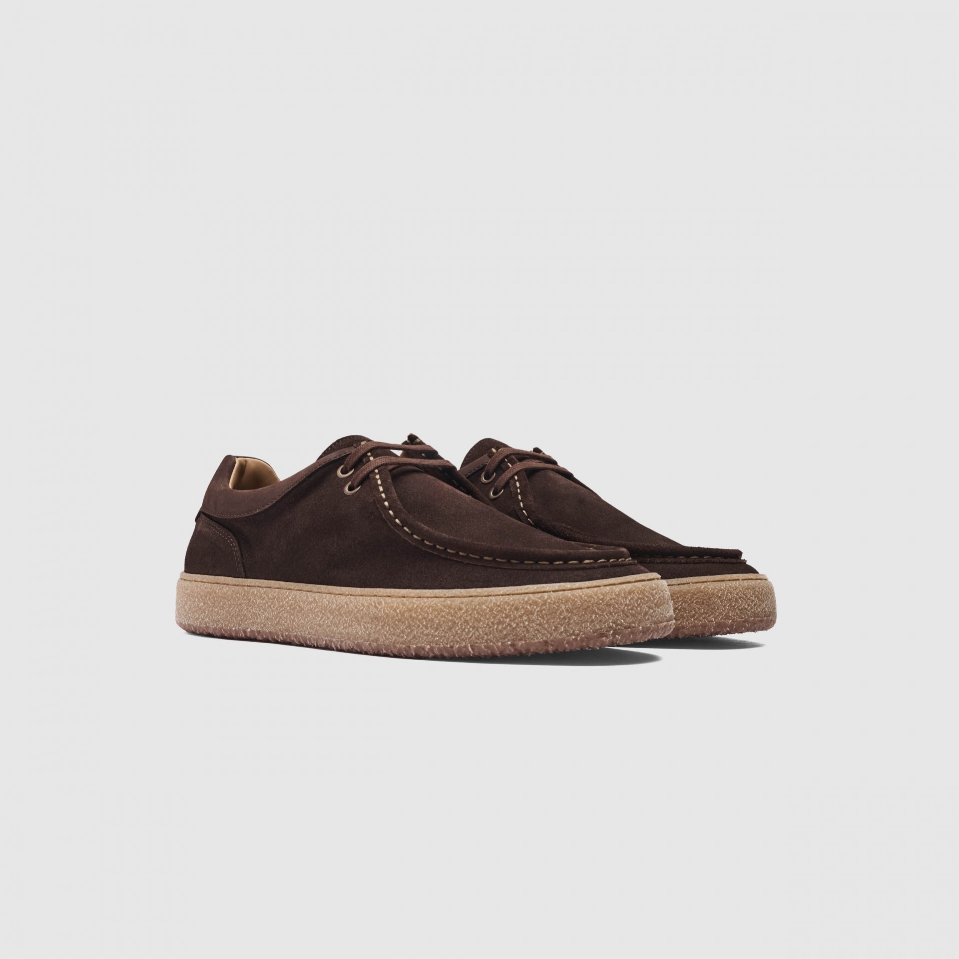 KELPE Crest Sneaker