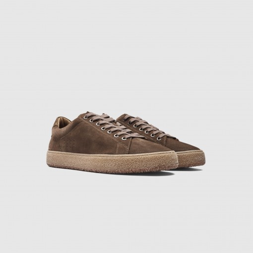 KELPE Crest Sneaker