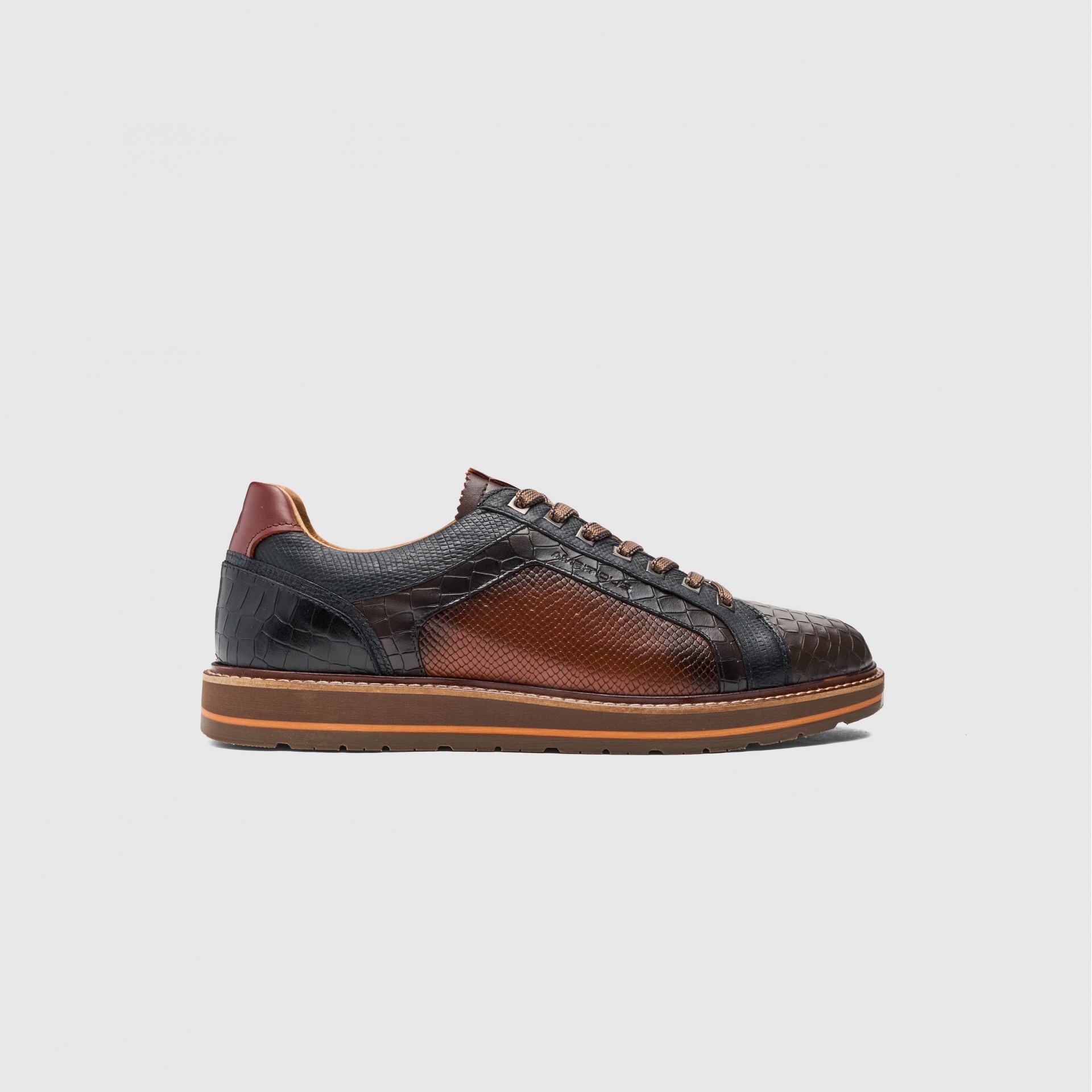 RON Artisan Sneaker