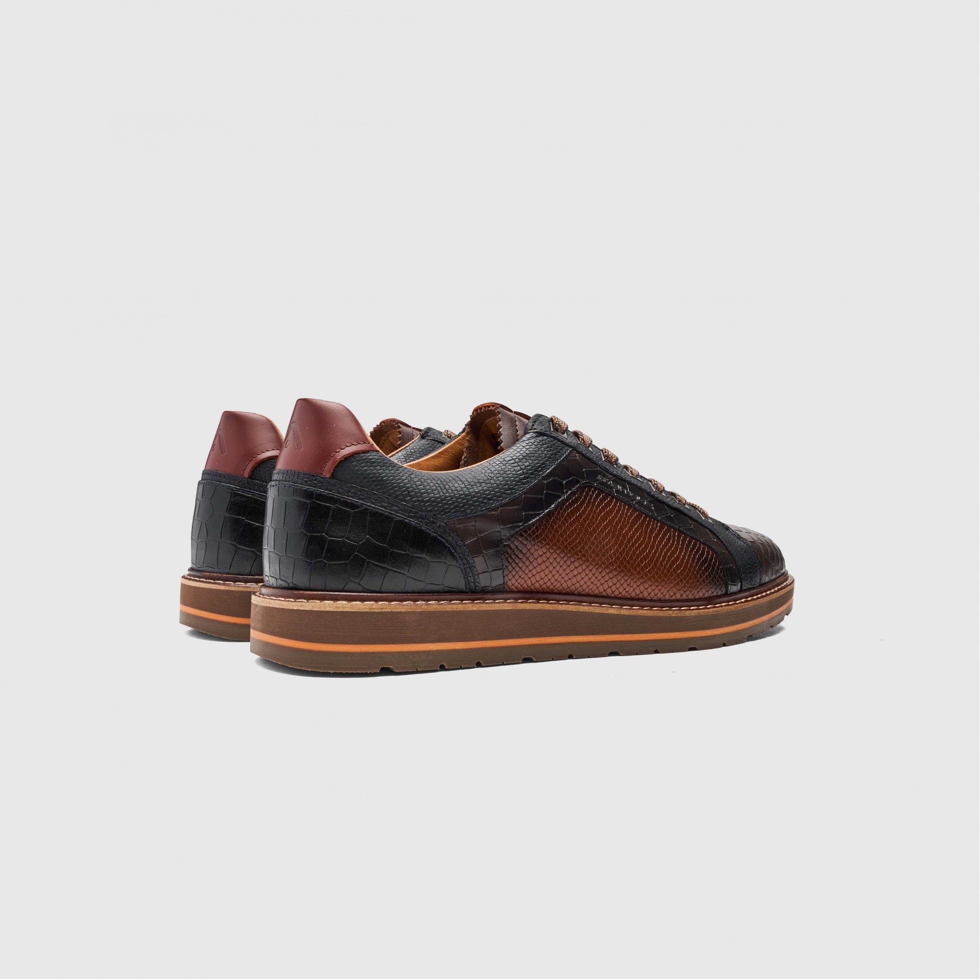 RON Artisan Sneaker