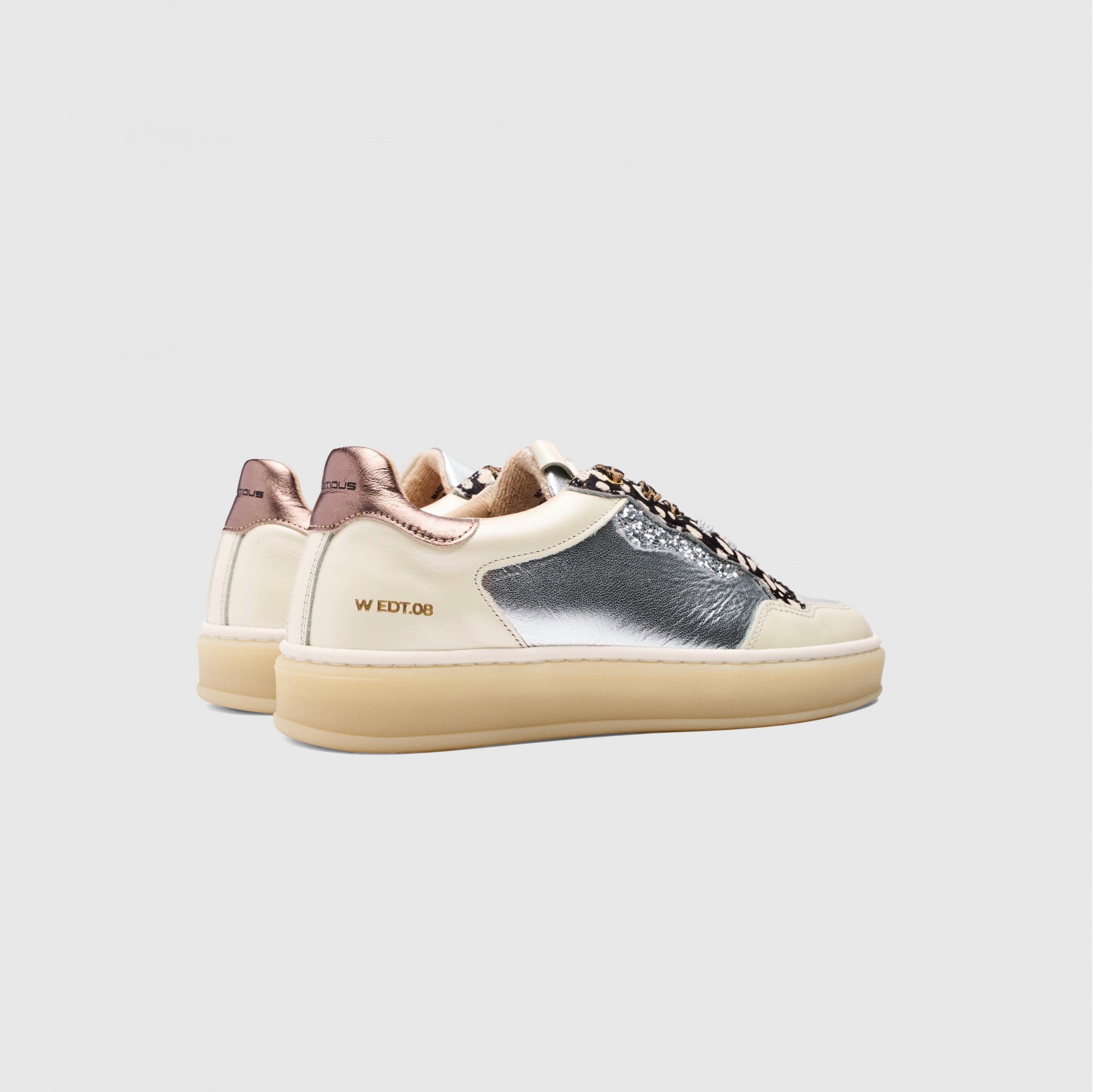 WENDY Low-Top Sneaker