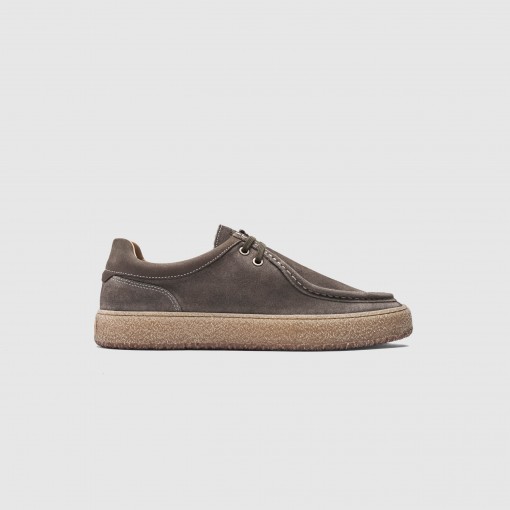 KELPE Crest Sneaker